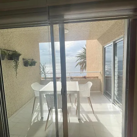 Apartment Precioso Frente Al Mar, Parking Y Club Deportivo